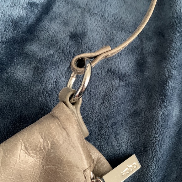 🔥SALE🔥 HOBO INTERNATIONAL CROSSBODY BAG 🔥SALE🔥 - Picture 9 of 10
